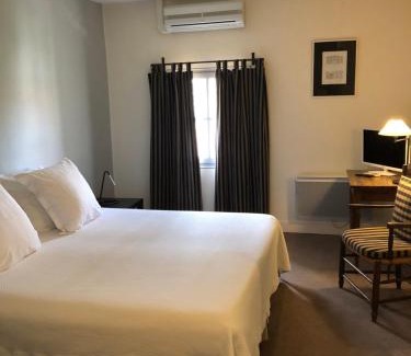 Les Eyzies Hotel | Le Moulin De La Beune