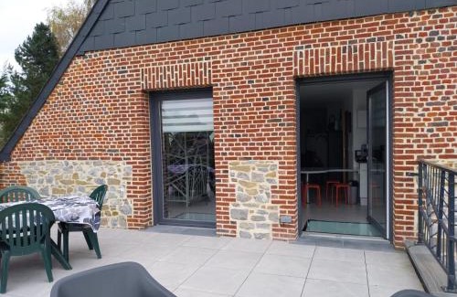Semeries House | Le murmure du ruisseau - Pièce de vie 60 m2 - Terrasse 30 M2 - 2 WC