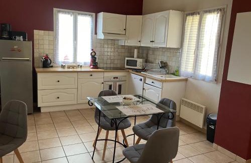 Sarlat-la-Caneda Apartment | Le N4 des Hauts de SARLAT, Clim Piscine Parking