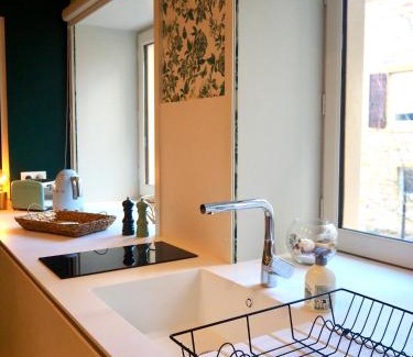 Ville-sur-Jarnioux Apartment | Le Nid d Aulesaje