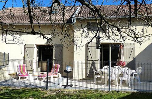 Coussey House | Le nid de Jehanne