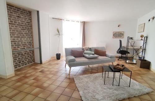 Saint-Just-en-Chaussee Apartment | Le Nid Douillet à 1h de Paris-Gare à 5 min à pied, logement entier
