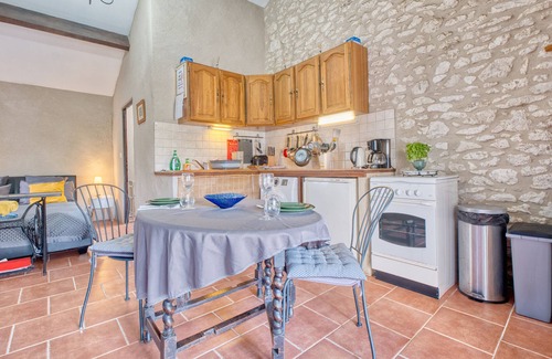 Razac-d'Eymet Apartment | Le nid - fantastic studio gite with pool in 30+ acres nr bergerac
