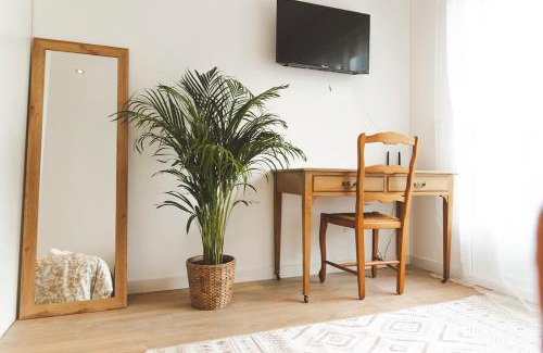 Tarbes Apartment | Le Nomada - Magnifique Studio Neuf!
