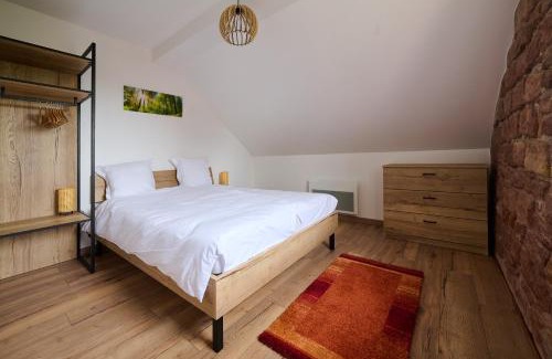 Puberg Apartment | Le Noyer - Appt avec terrasse et jardin partagé