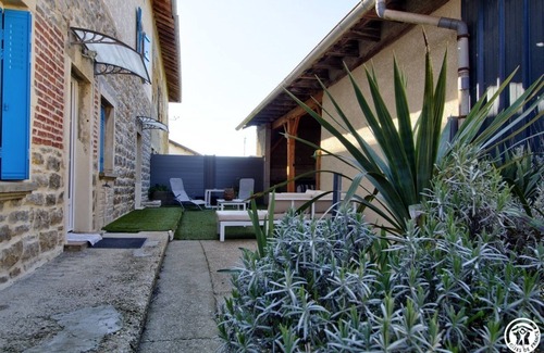 Saint-Julien-sur-Reyssouze House | Le Père Jean - Saint-julien-sur-reyssouze