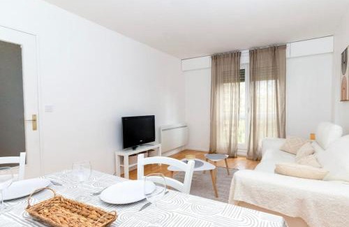 Devant-les-Ponts Apartment | Le p'tit Lorry