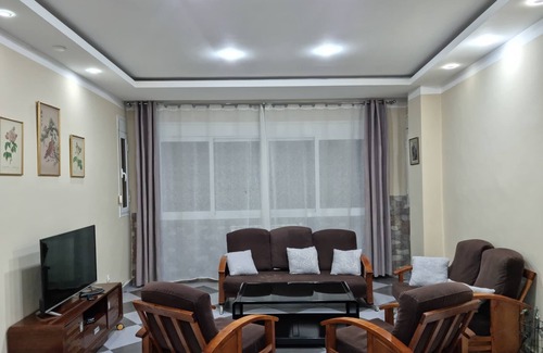 Hydra Apartment | Le P'tit Urbain, Large apartment +parking lot
