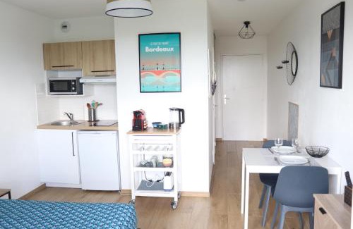 Cenon Apartment | Le panoramique - Parking, Tram A, Netflix