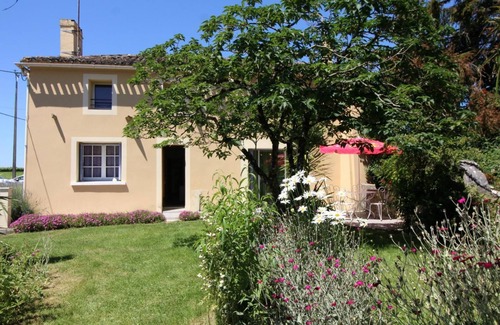 Saint-Martin-De-Lerm House | Le Papillon Bleu - Saint-martin-de-lerm