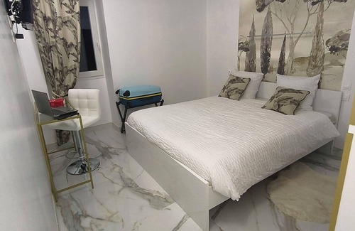 Blaye-les-Mines Bed & Breakfast | Le paradis blanc room completely renovated, in a private environment