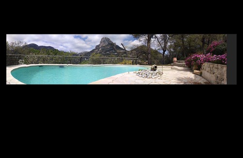 Saint-Jeannet House | Le Paradis des Cigales:3 P large terrace with panoramic view in villa/pool