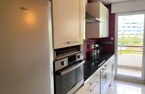 Issy-les-Moulineaux Apartment | "Le Paradis" | 2 bedrooms, balcony, parking (70m2)