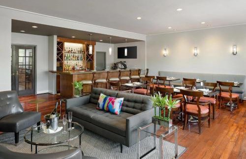 Tri-West Hotel | Le Parc at Melrose