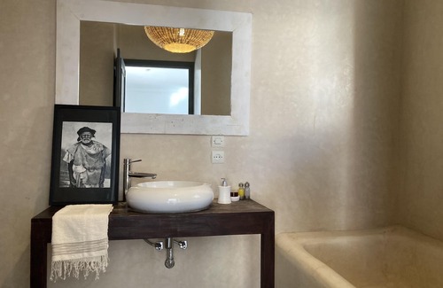 Aguergour Hotel | Le Patio du Lac