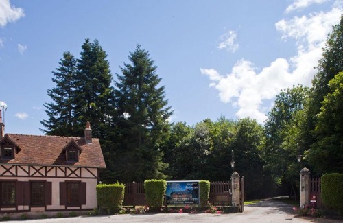 Silly-en-Gouffern Hotel | Le Pavillon De Gouffern