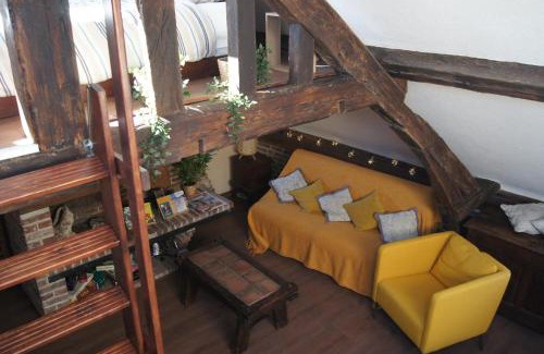 Enclos Apartment | Le perchoir de Saint-Antoine