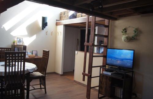 Enclos Apartment | Le perchoir de Saint-Antoine