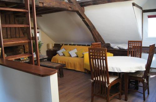 Enclos Apartment | Le perchoir de Saint-Antoine