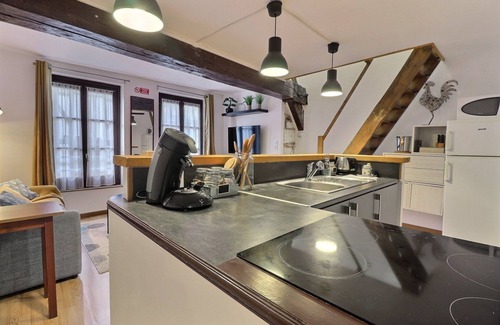Old Town Apartment | Le Perchoir - Welcoming & Warm - Mon Groom