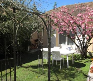 Lescar Bed & Breakfast | Le Pesquit - Chambre d'hôtes