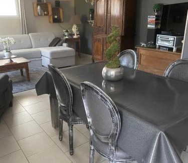 Veulettes-sur-Mer Apartment | Le Petit Clos Des Camélias, gîte PMR proche de la plage