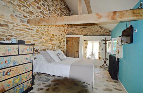 Coussac-Bonneval House | Le Petit Gite