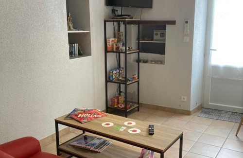 Civaux Apartment | Le petit monas