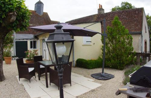 Neuille-le-Lierre House | le petit nid