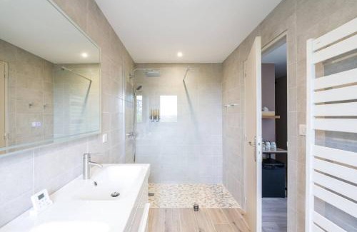Centre Ville House | Le Petit Rocher