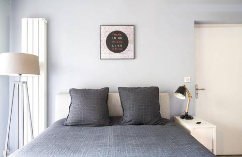 Centre Ville House | Le Petit Rocher