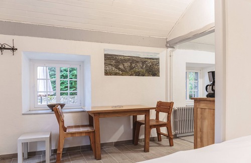 Saint-Leger-de-Peyre House | Le petit Vincent - Studio near the park Les Loups du Gévaudan