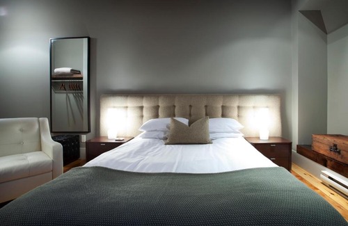 Sutton Hotel | Le Pleasant Hôtel & Café
