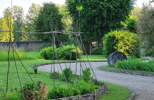 Azay-le-Rideau House | Le Plessis-Lepage "L'Atelier" * Calm-Space-Green at Azay-le-Rideau