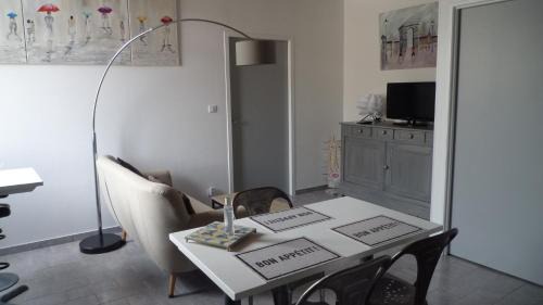 Bon-Encontre Apartment | LE POINT DU JOUR