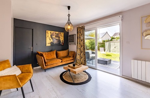 Laval House | Le Poly - Maison lumineuse