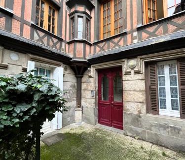 Pont-l'Eveque Apartment | Le Pons Episcopi