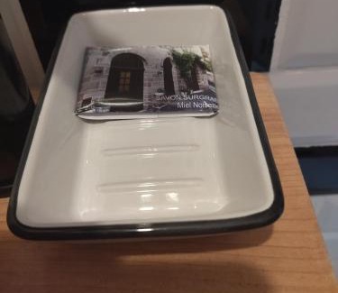 Cardaillac Bed & Breakfast | Le Pressoir chambres d'hôtes