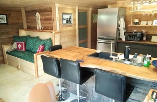Chambery Metropole-Coeur des Bauges Apartment | Le Refuge du Poète