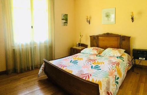 Saint-Aubin-le-Cloud Apartment | Le refuge des canards