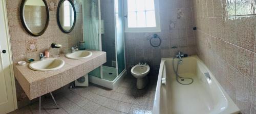 Saint-Aubin-le-Cloud Apartment | Le refuge des canards