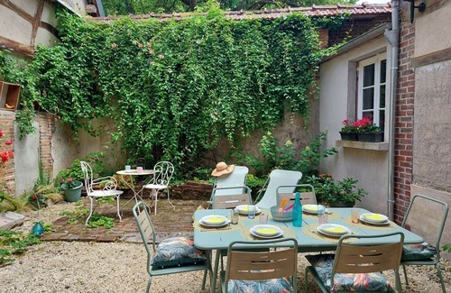 Lyons-la-Foret House | LE Relais DE Lyons
