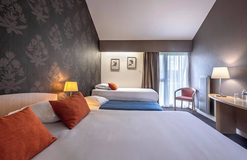 Sauvigny-le-Bois Hotel | Le relais fleuri, Hôtel et restaurant Logis - Avallon