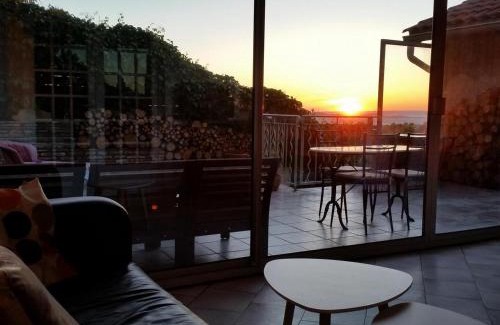 Le Redon House | Le relais perché - vue mer et ville