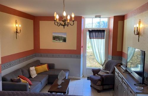 Latouille-Lentillac House | Le renaissance