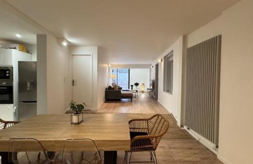 Ecommoy Apartment | Le Repère des Pilotes - Gare - 11p - Rêve au Mans