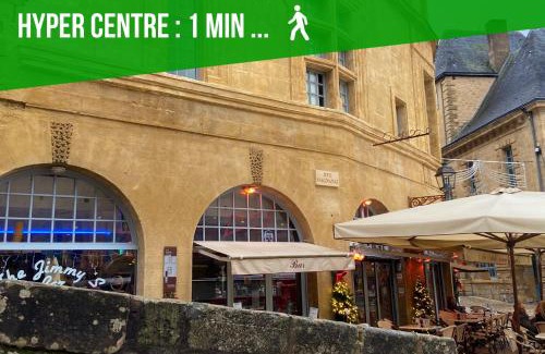 Sarlat-la-Caneda Historic Center Apartment | Le Repaire - lescapade-medievale Sarlat