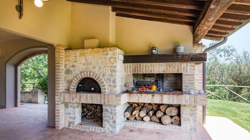 Fratta Villa | LE RESIDENZE DEI POTTI 12, Emma Villas