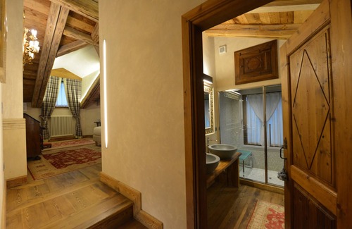 Aosta House | Le Reve Charmant