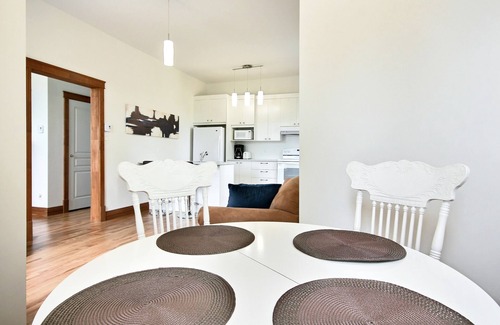 Desjardins Apartment | Le Roméo | Exceptional environment | BBQ & Office |